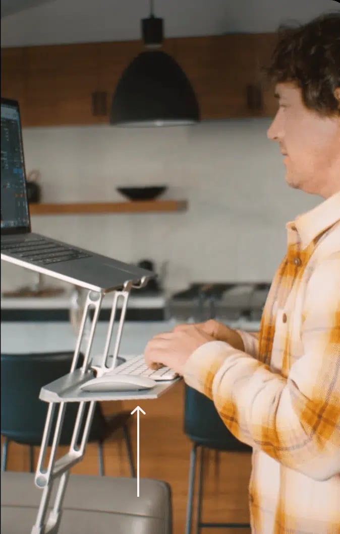 Feature 3: ─ Ergonomic Keyboard Attachment Included